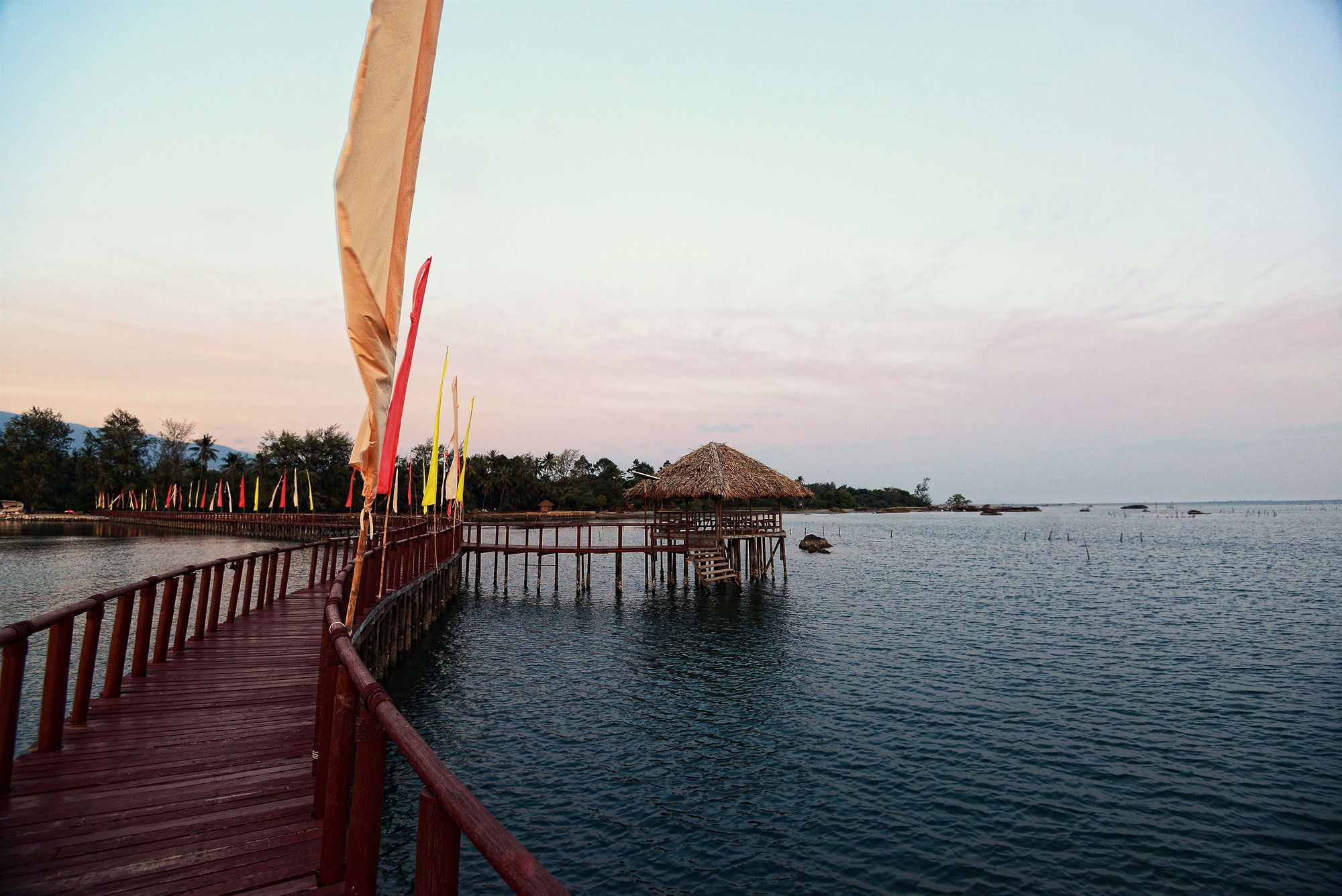 Nataya Round House Coral Bay Resort Kampot Exterior photo